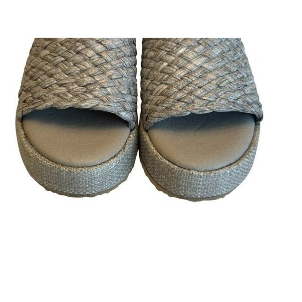 Beach by Matisse Women's Gray Sandals - Picture 5 of 6